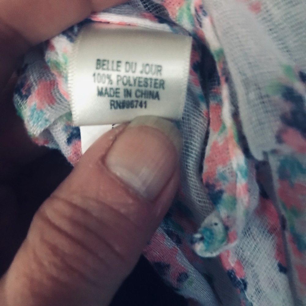 Scarf - Picture 2 of 3